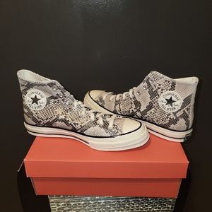 Converse Unisex Space Animal